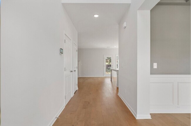 Photo - 3080 Wynn Wy