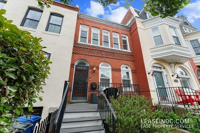 Building Photo - 318 U St NW