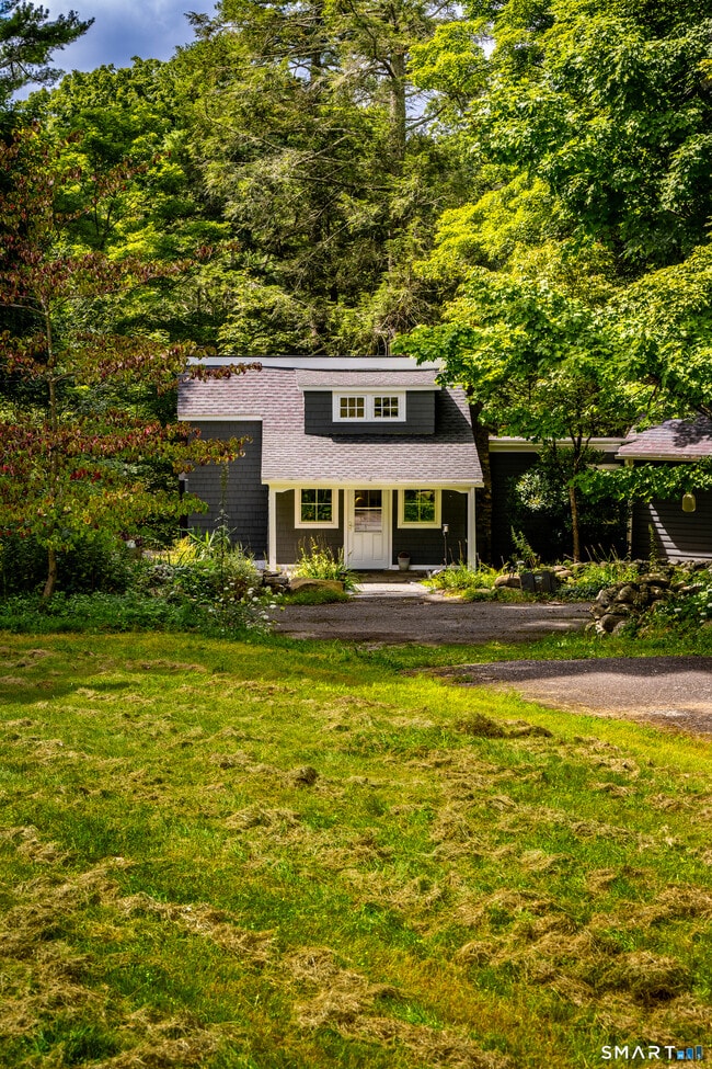 Photo - 55 Essex Hill Rd