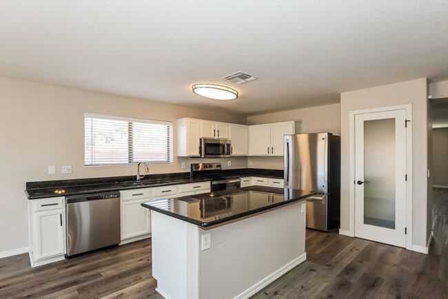 Photo - 11462 E Quarry Ave