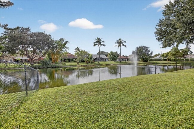 Photo - 9481 Oak Grove Cir