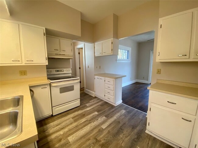 Photo - 623 Doris Ave