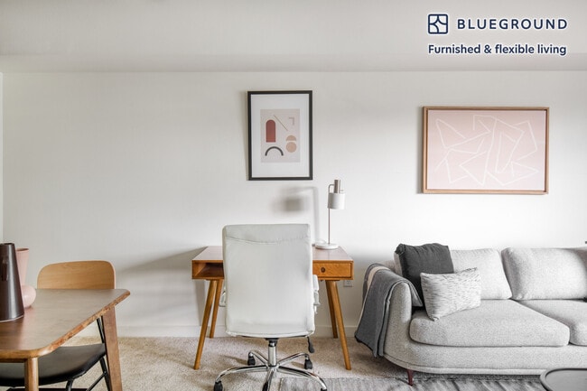 Photo - 10400 NE 2nd St Unidad FL3-ID321