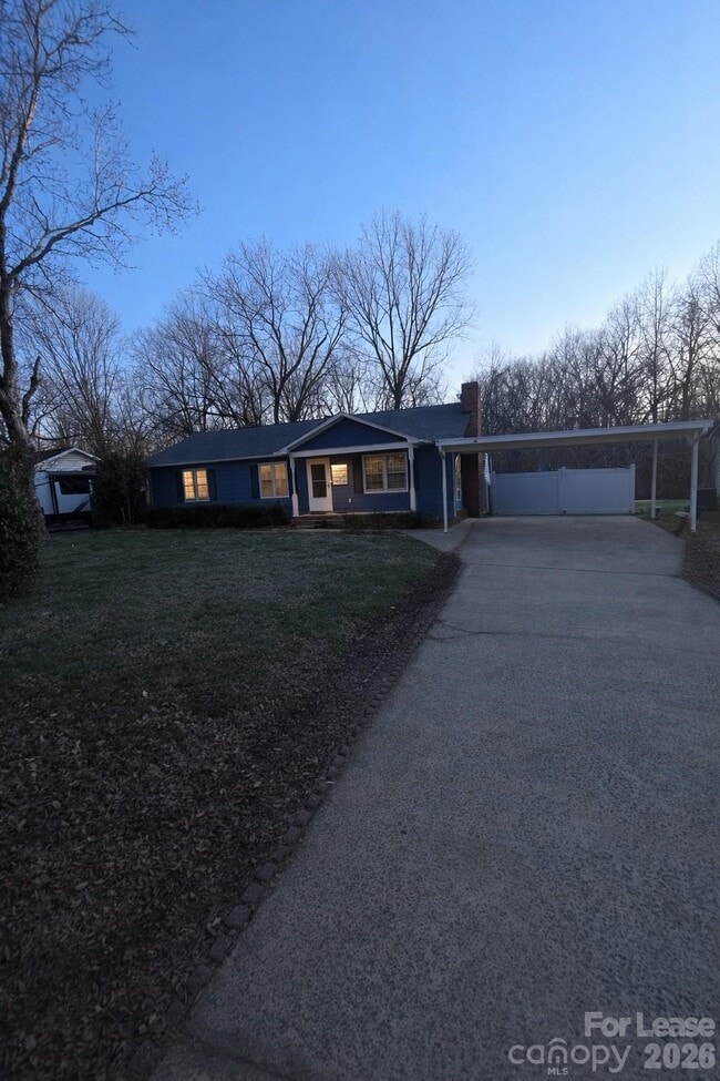 Photo - 1725 Ashcroft Ln