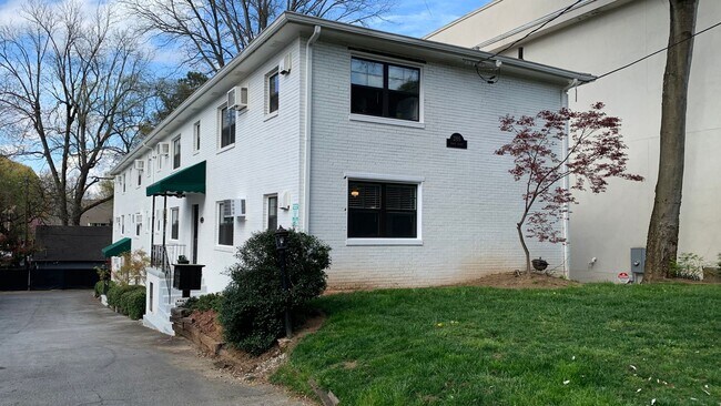 Photo - 1BR One Block from Piedmont Park! ~ Renovated! Unit 286-03