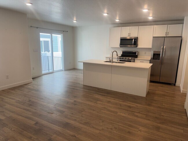 Photo - Beautiful Lehi townhome for rent!