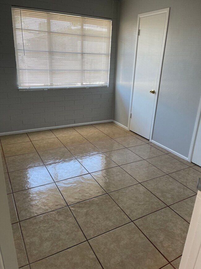 Photo - 2938 W Coronado Rd