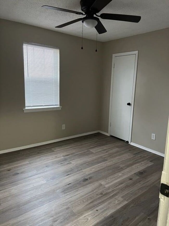 Newly Renovated Apartment in Nutbush House Rental in Memphis, TN
