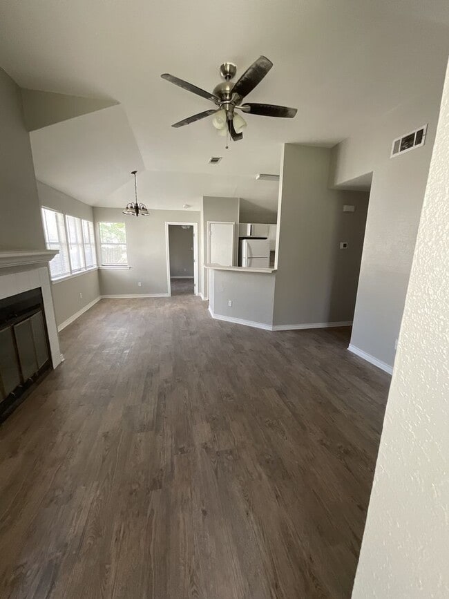 Photo - Charming 3 bedroom 2 bath duplex Unit 1009