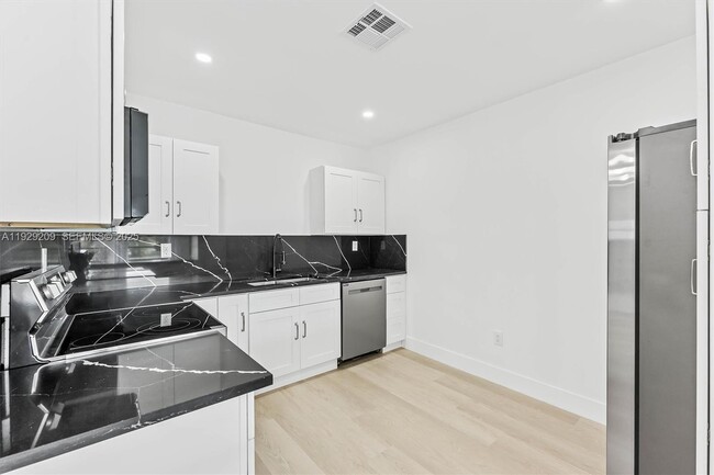 Photo - 2610 NW 83rd Ave