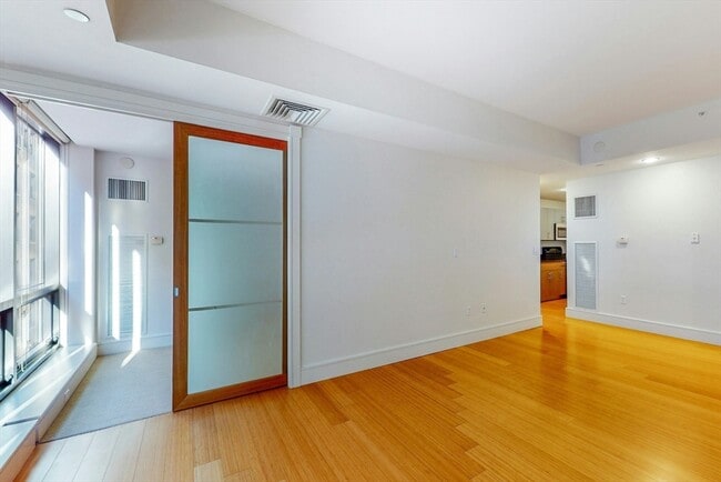 Photo - 45 Province St Unit 1207