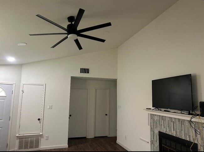 Photo - 14557 Robert I Walker Blvd