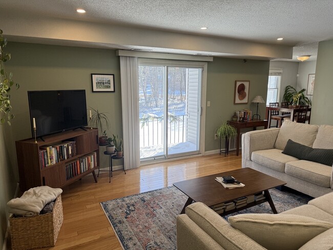 Photo - 124 Tennis Plaza Rd