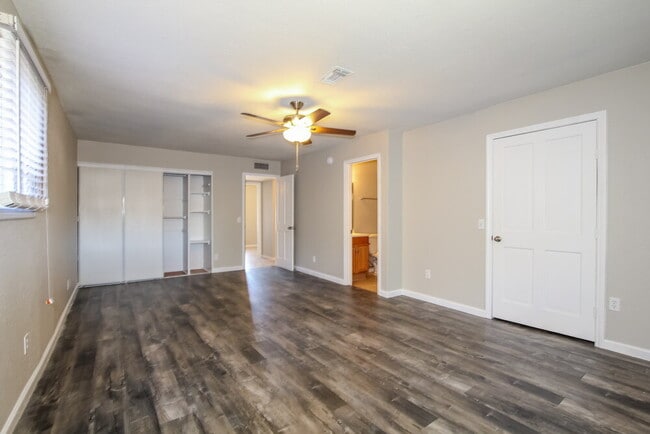 Photo - 5523 W Villa Maria Dr