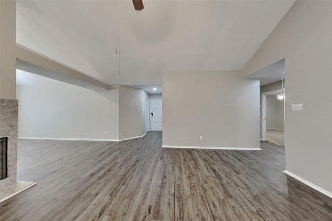 Photo - 2906 Lotus Ln