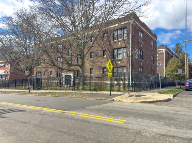 Building Photo - 175 Washington Ave Unit C3 Rental