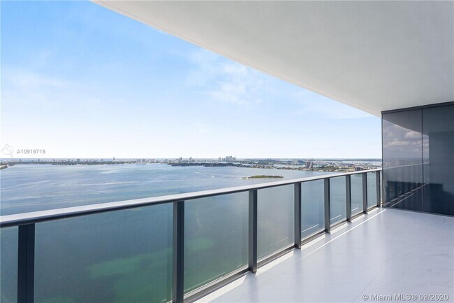 Photo - 3131 NE 7th Ave