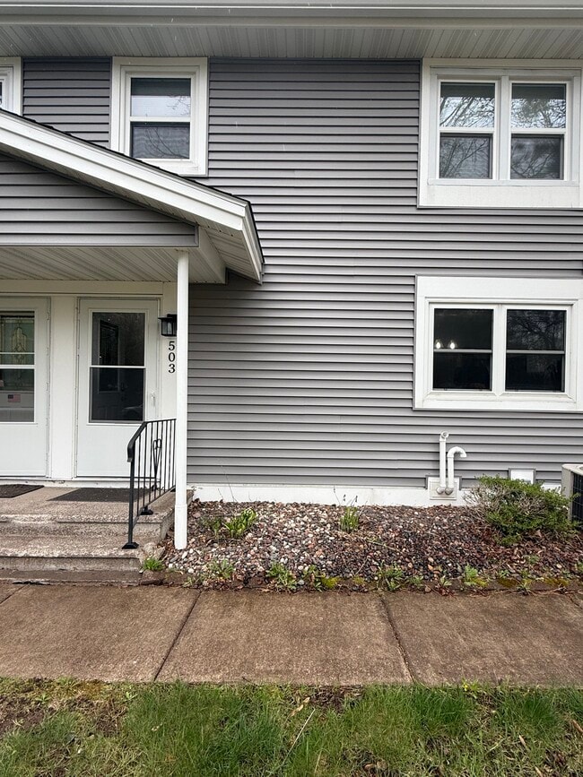 Photo - 503 Madison Ave Unidad 503 Rental