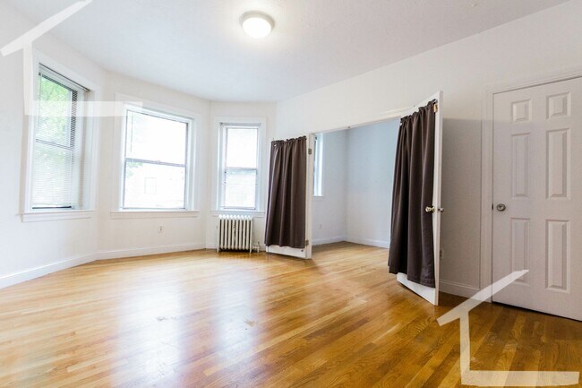 Photo - No brokers Fee, No Security Deposit, Fully...