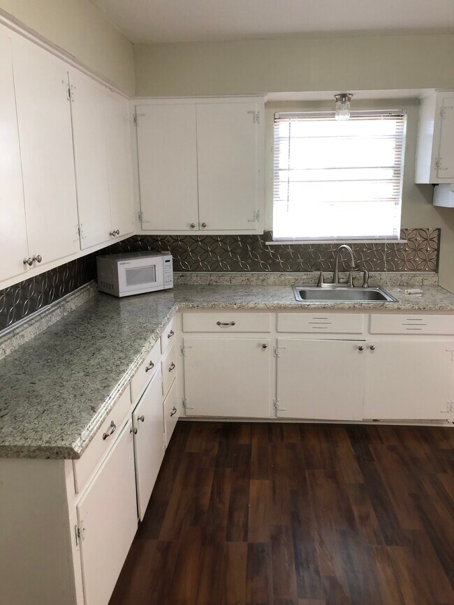 Photo - 1111 Sycamore St