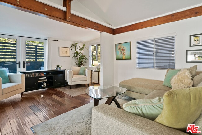 Photo - 1653 N Beverly Glen Blvd