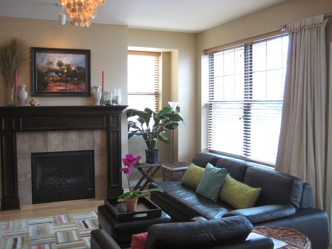Photo - 2454 NW Westover Rd (Portland, OR)