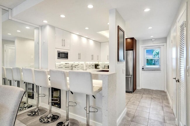 Photo - 450 Paradise Isle Blvd Unit 204