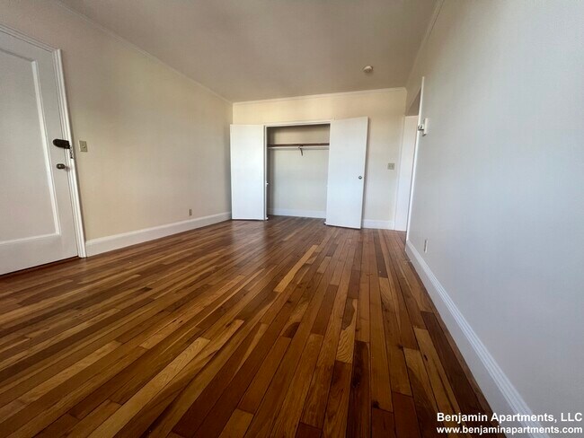 Photo - 512 Belmont St