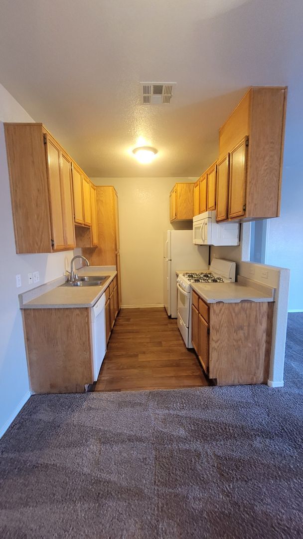 Photo - 4730 E Craig Rd Unit 1036