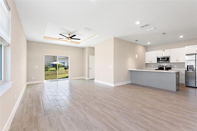 Photo - 705 Fraser Ct