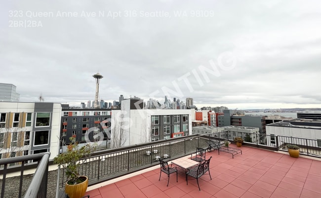 Photo - 323 Queen Anne Ave N