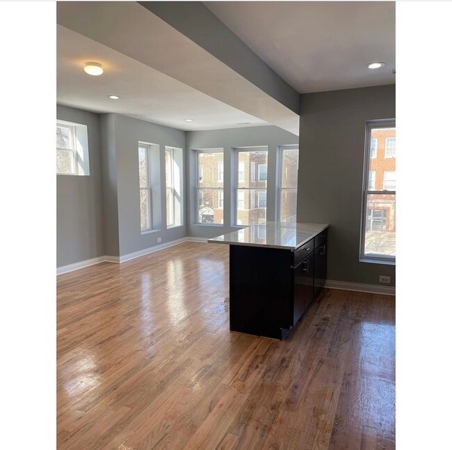 Photo - 1411 E 67th Pl