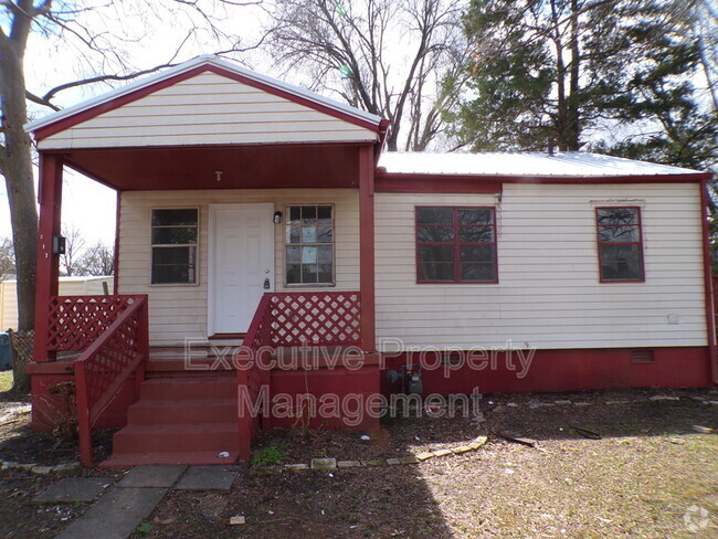 Building Photo - 717 39th Pl Rental