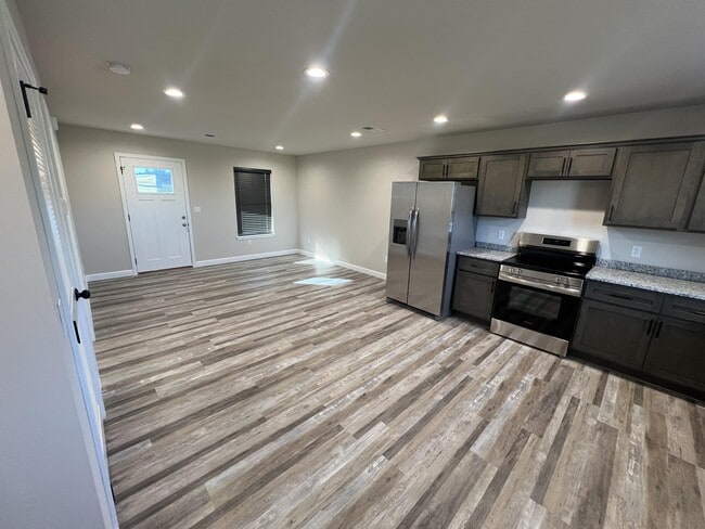 Photo - 230 New Oak Rd