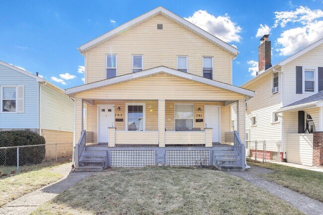 791-793 E Starr Ave