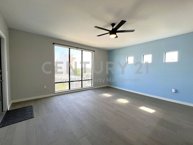 Photo - Well-Maintained 2/2 Condo Just a Short Walk From SMU! Unit 511