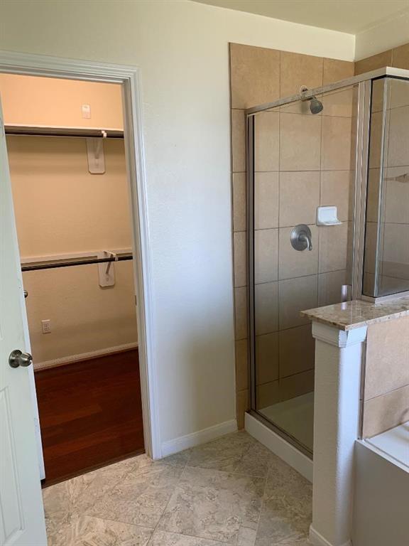 Photo - 13918 Goodridge Dr