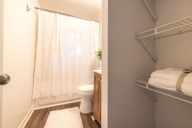 Dwell at the Alcove