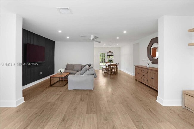 Photo - 1417 Jackson St