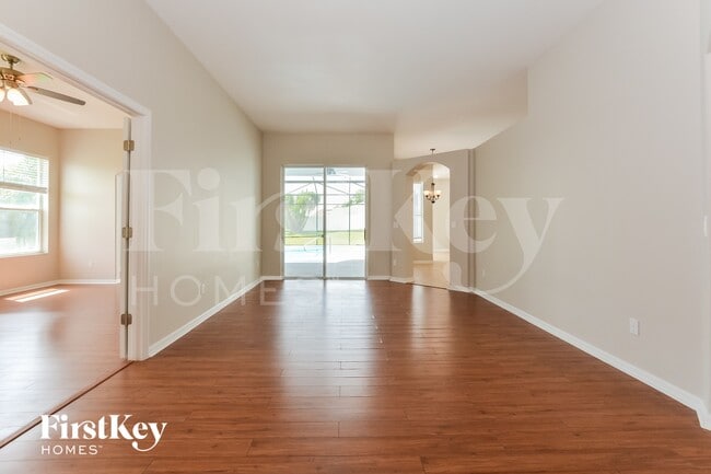 Photo - 733 Via Bianca Dr