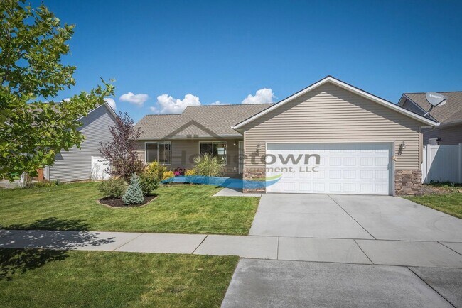 3 Bedroom 2 Bath Rancher with an Attached ... - 3 Bedroom 2 Bath Rancher with an Attached ... House