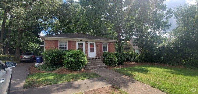 Building Photo - 1122-1124 Academy (Drawer 1 - 100) Unit 1124 Rental