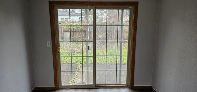 Photo - 1109 State St