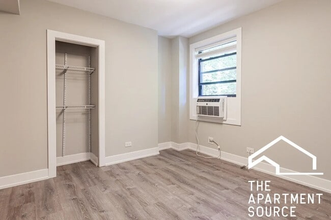 Photo - 505 W Belmont Ave Unidad 4E