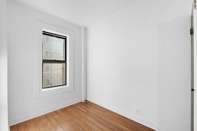 Photo - 619 E 5th St Unidad 12A