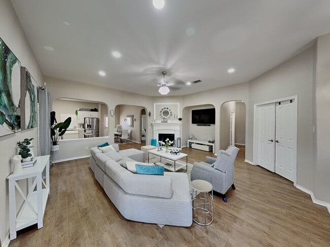 Photo - Charming Corner Lot Home in The Villages at Edgecliff – Crowley ISD!