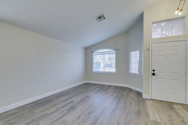 Photo - 3 Bedroom Home located in Green Valley