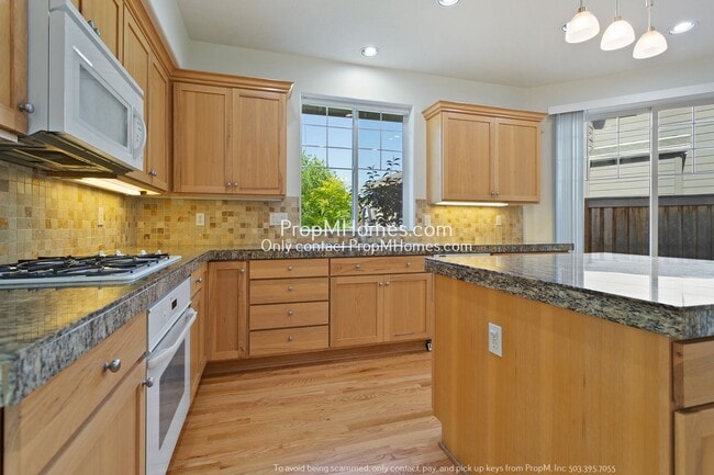 Photo - Spacious 5-Bedroom Oasis in the Heart of Five Oaks!