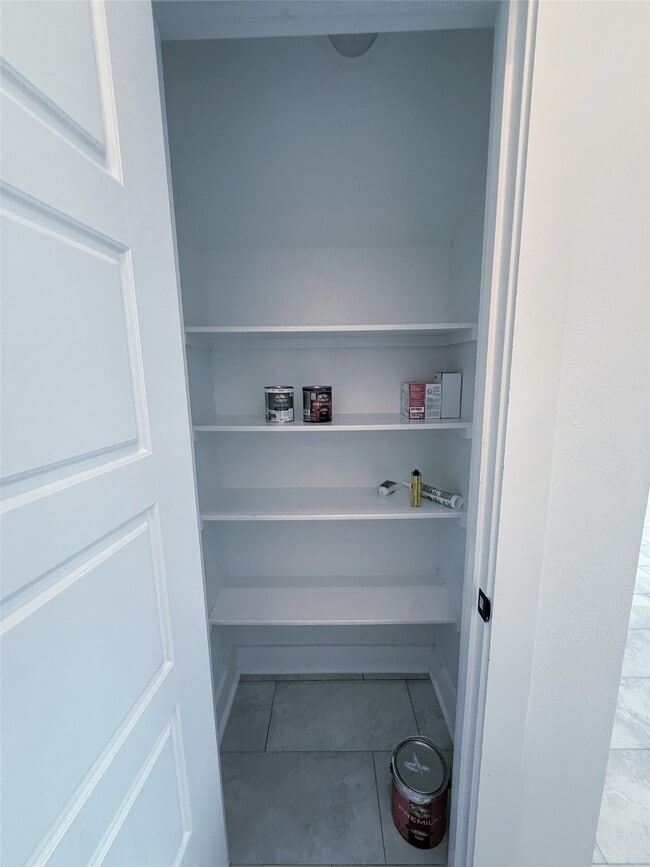 Photo - 1058 Mansfield St