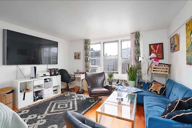 Photo - 150 Hawthorne St Unit 5K